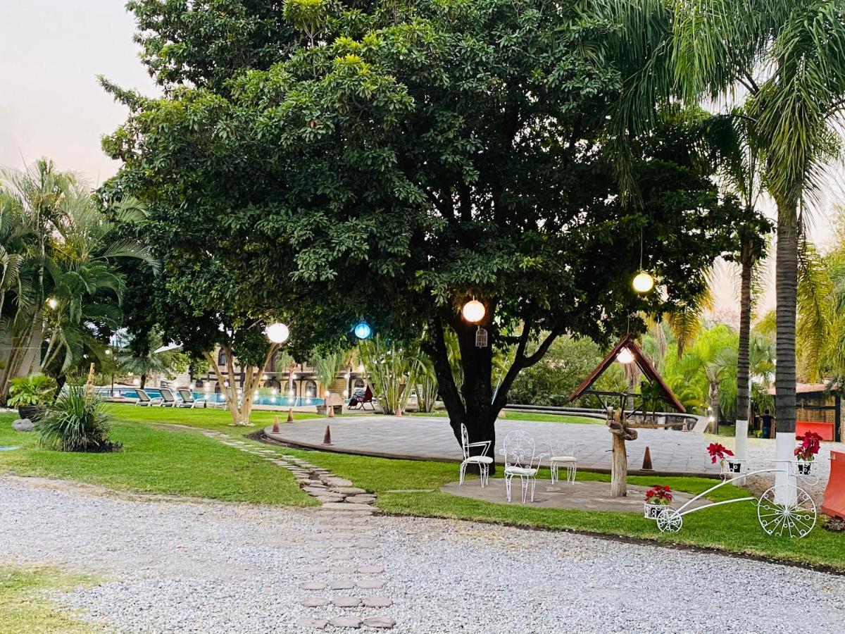 Hotel Posada El Encanto Xochitepec Esterno foto